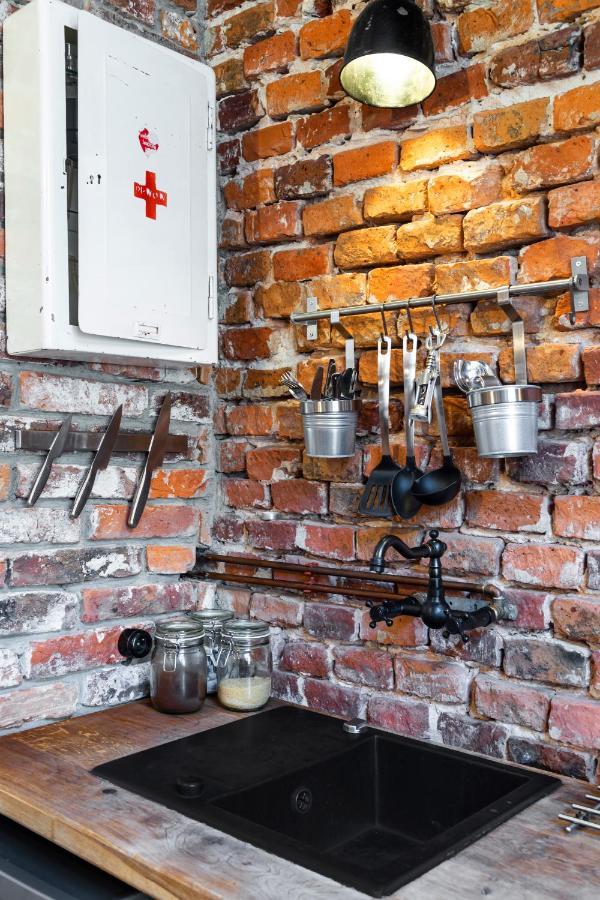 Househost Apartmeni: Podbrzezie 2/20 Krakow Luaran gambar