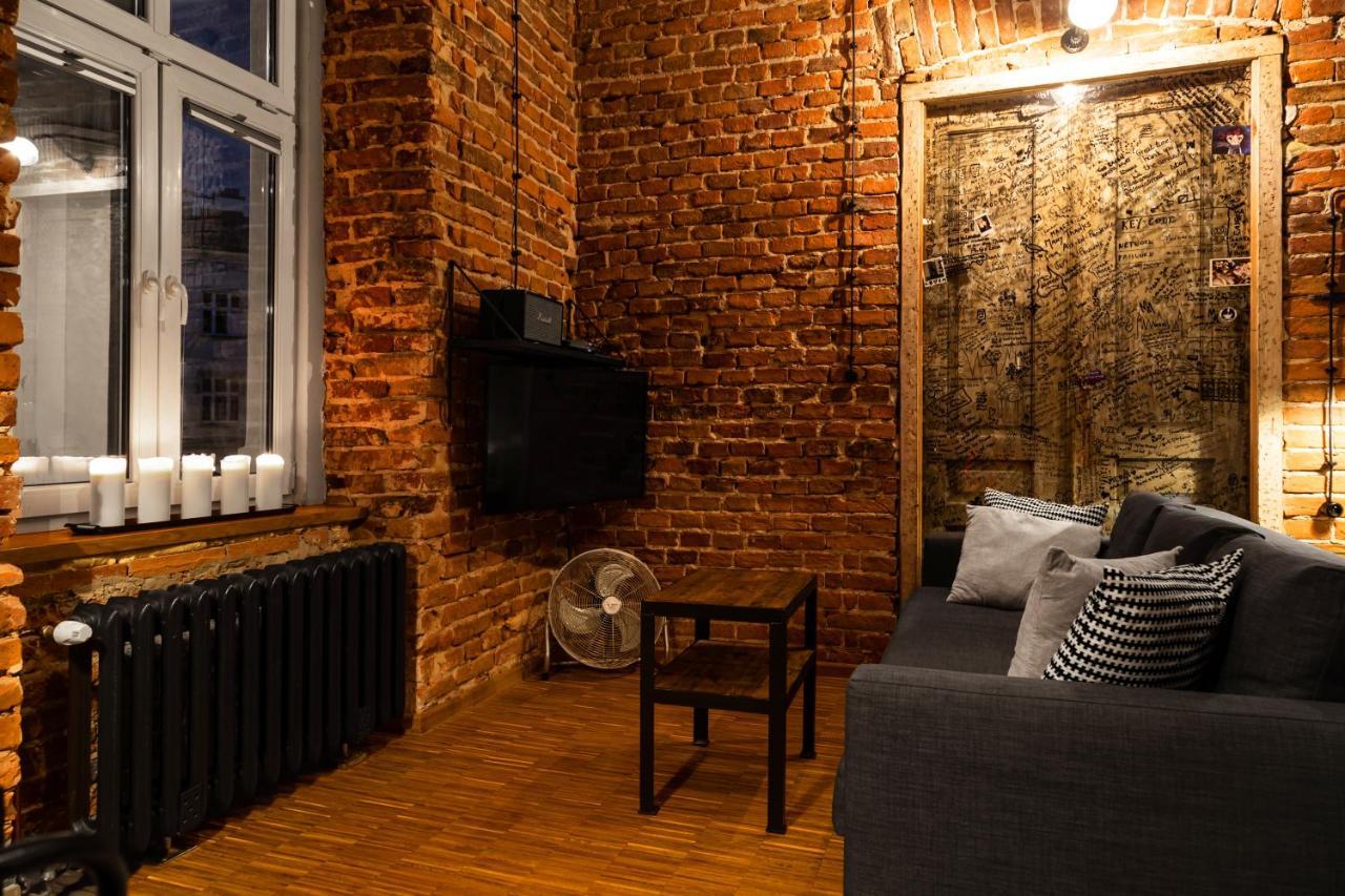 Househost Apartmeni: Podbrzezie 2/20 Krakow Luaran gambar