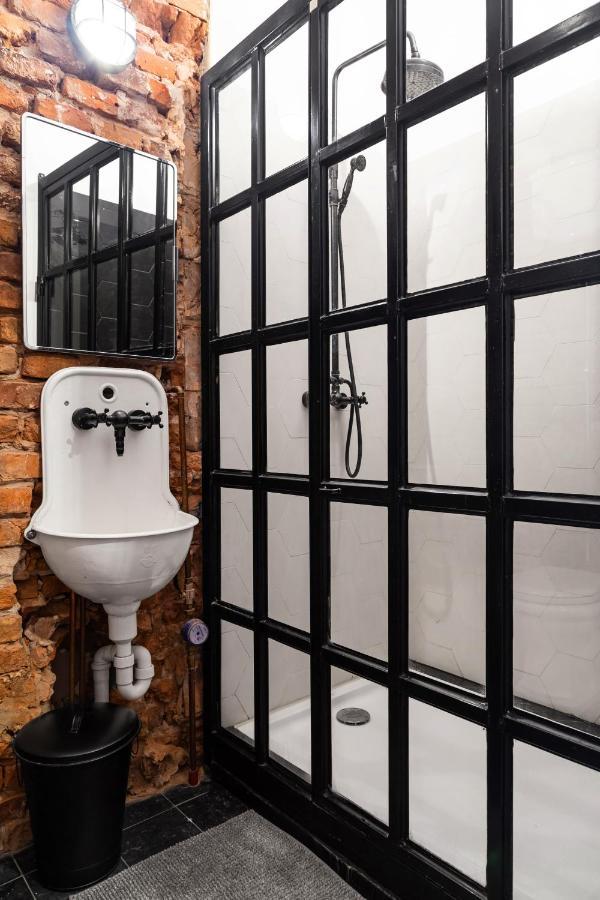 Househost Apartmeni: Podbrzezie 2/20 Krakow Luaran gambar